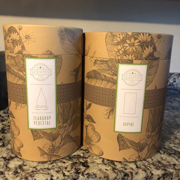 Scentsy diffuser - Picture 3 of 3